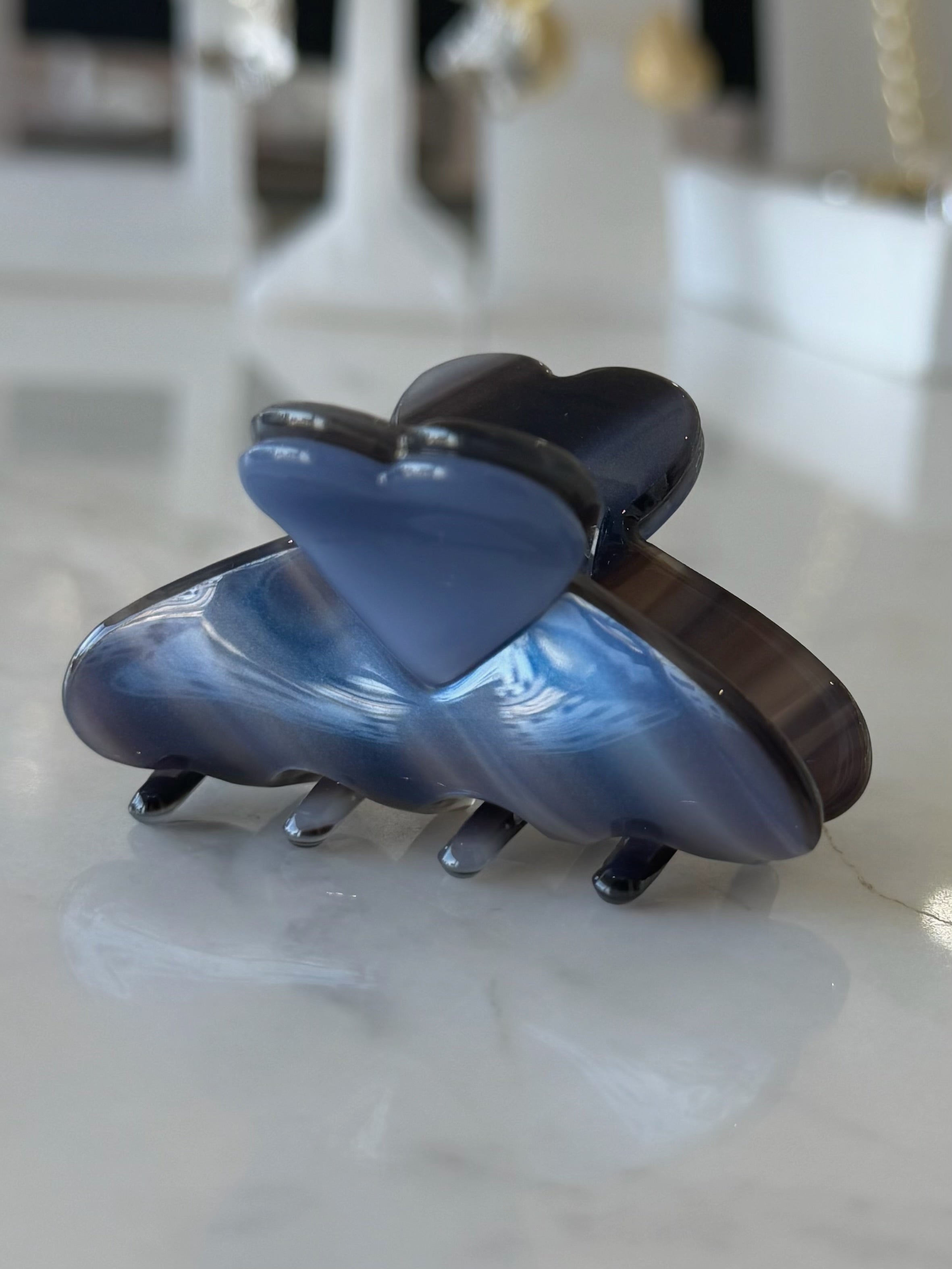 Pinza mini corazón azul tornasol