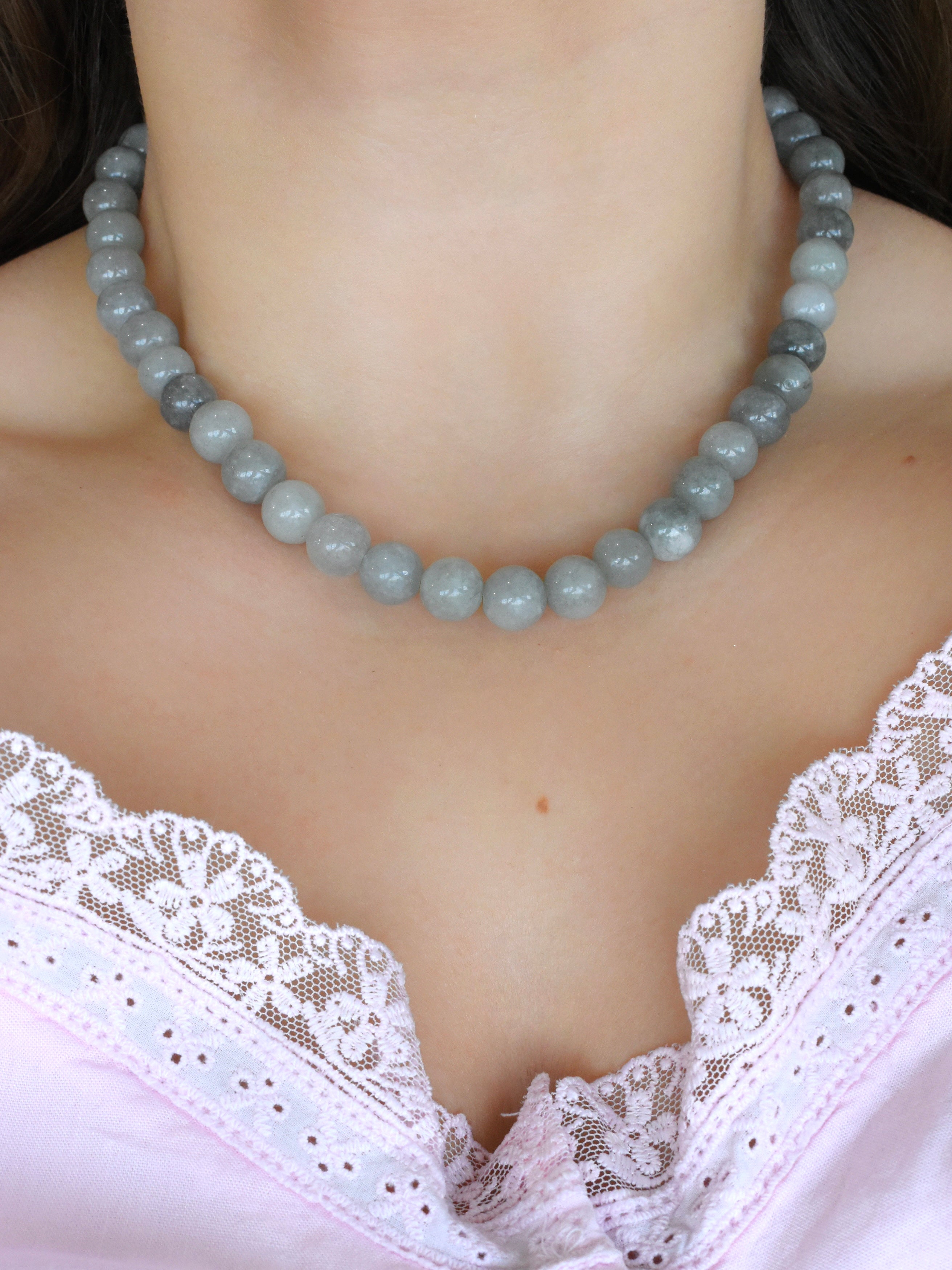 Collar bola piedra natural (gris, lila, negra, rosa)