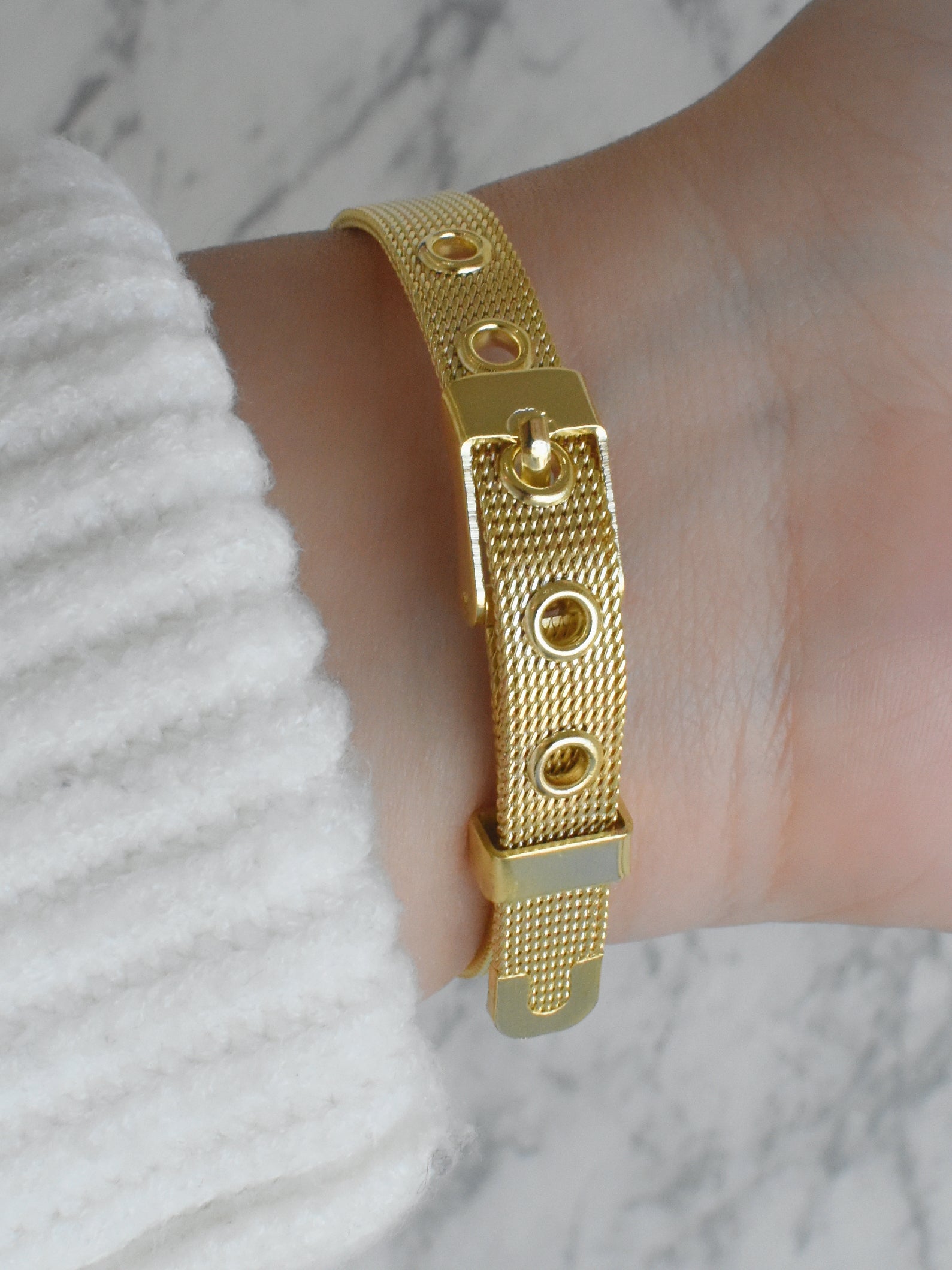 Reloj estilo cristal (dorado o plateado)
