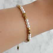 Pulsera perlitas y cubos (plateado o dorado)