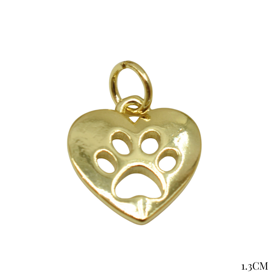 Charm huellita corazón