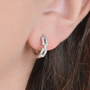 Arete huggies eslabones (dorado y plateado)