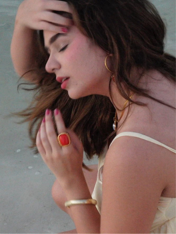 Anillo maxi piedra roja