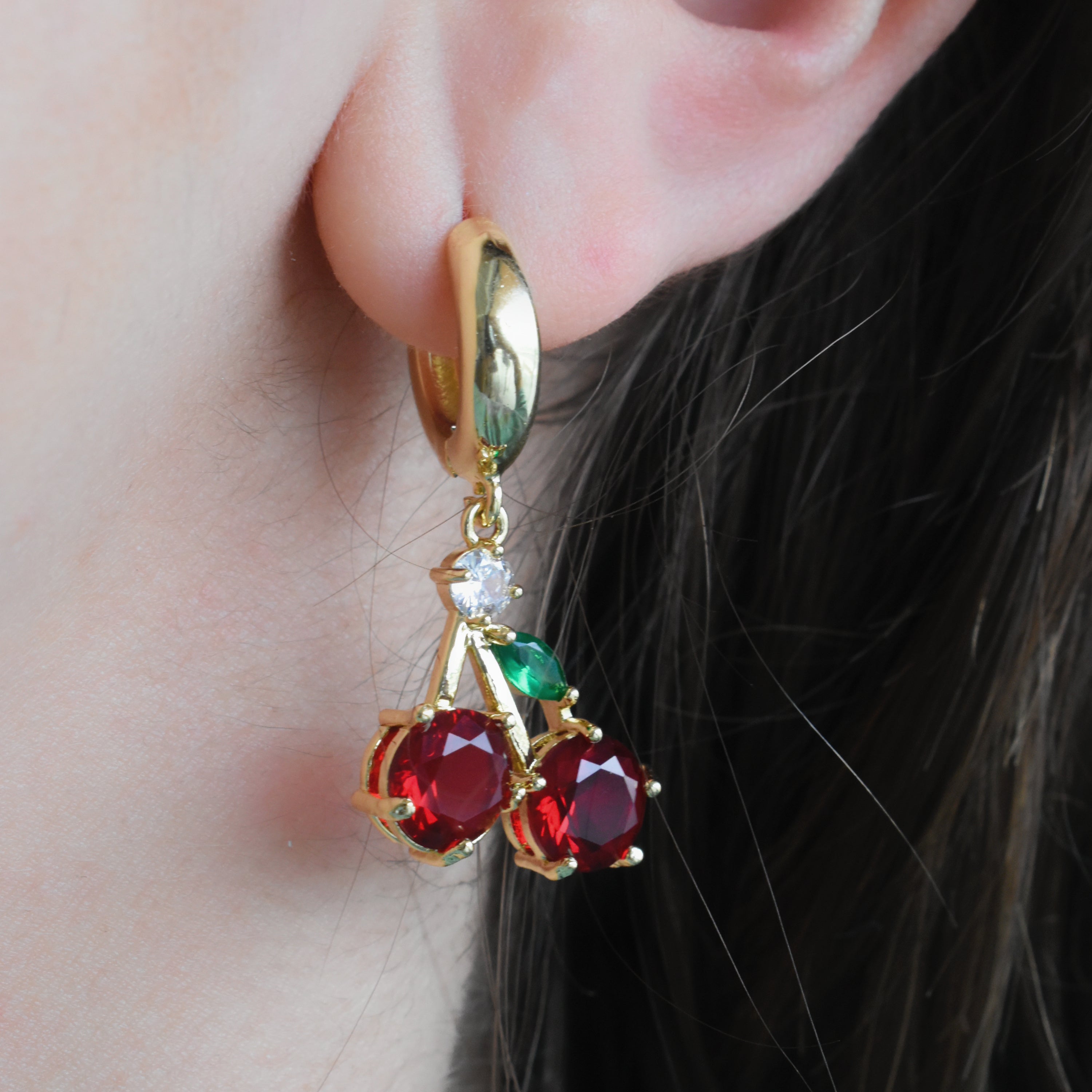 Aretes cerezas rojas