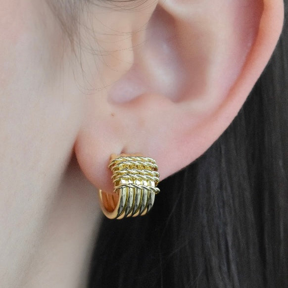 Arete mini hoop líneas