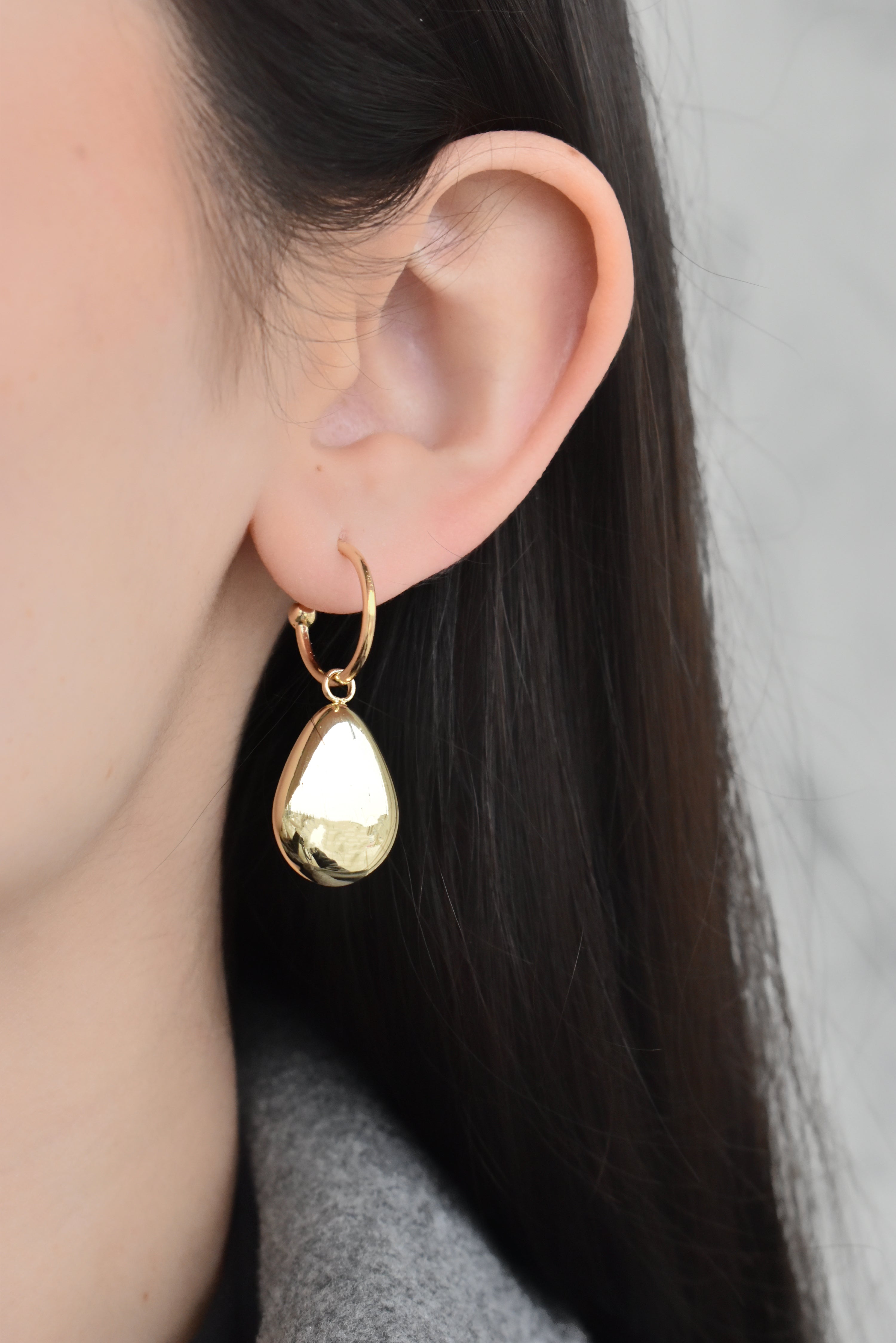 Arete gota colgante
