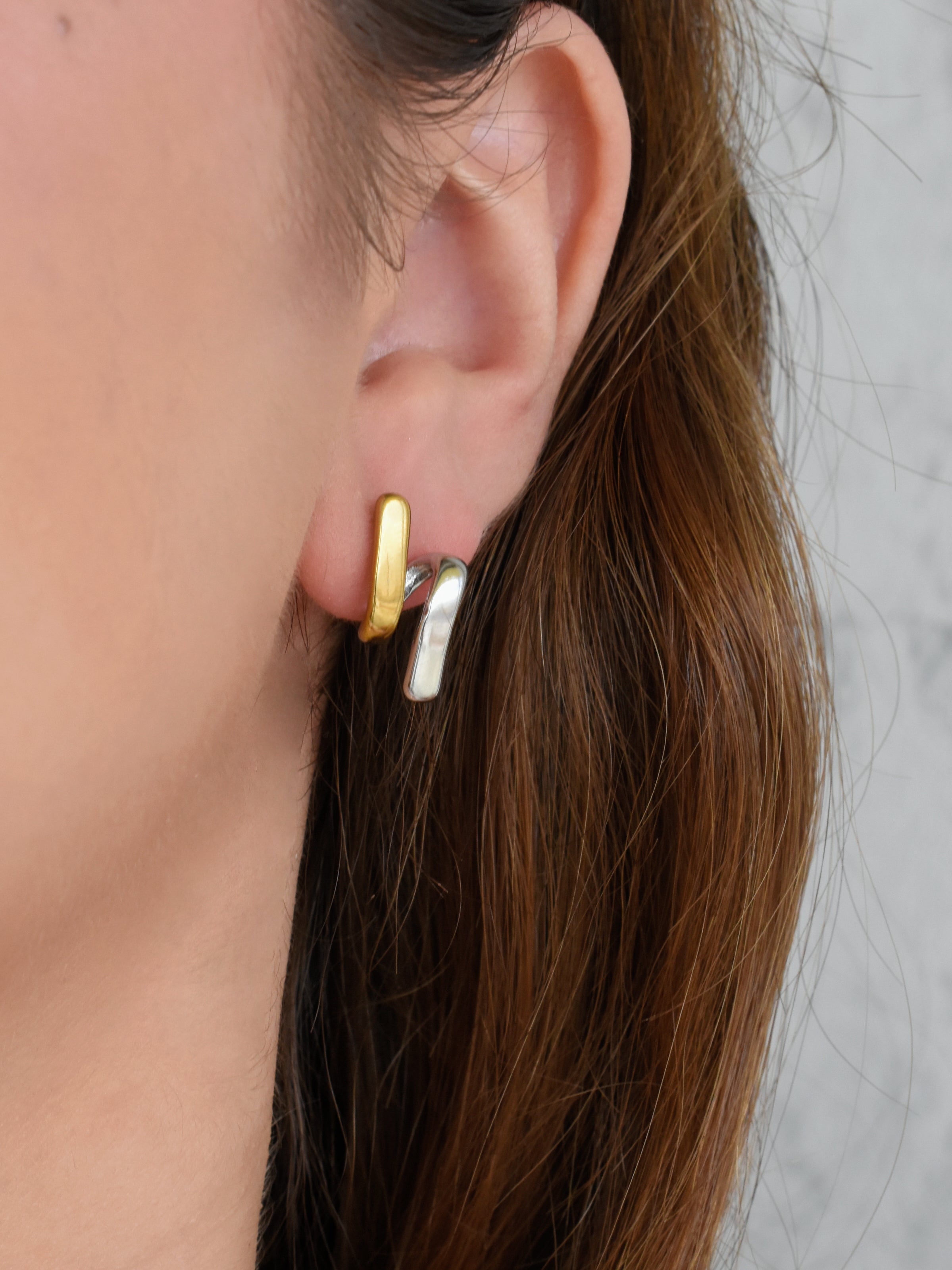 Aretes zigzag bicolor