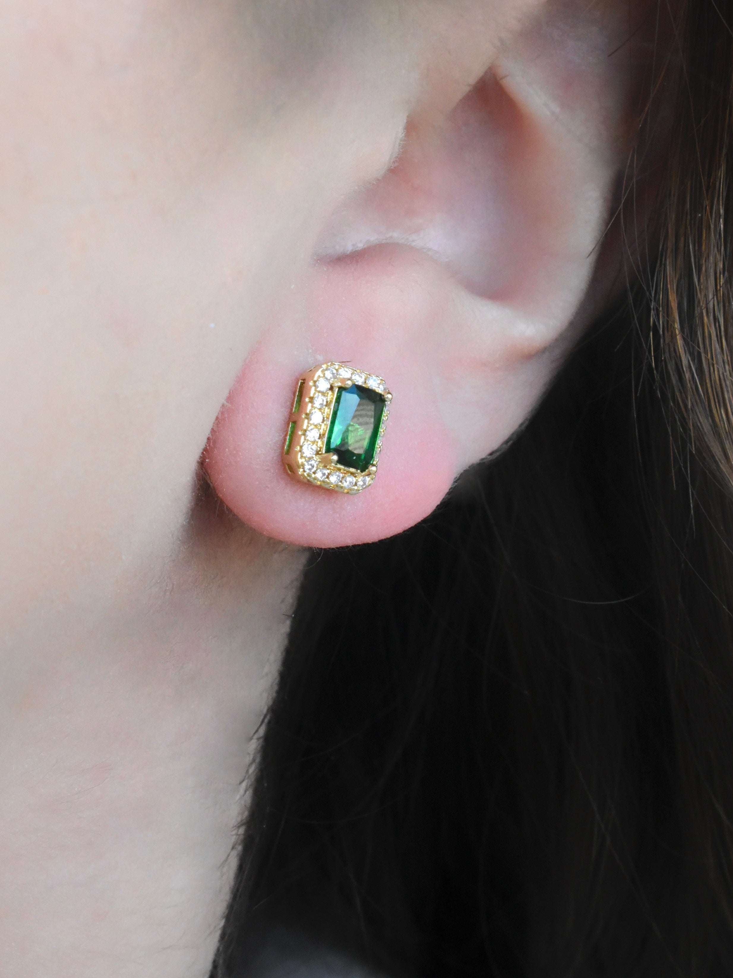 Aretes circonia verde