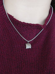 Gargantilla cuadrado liso