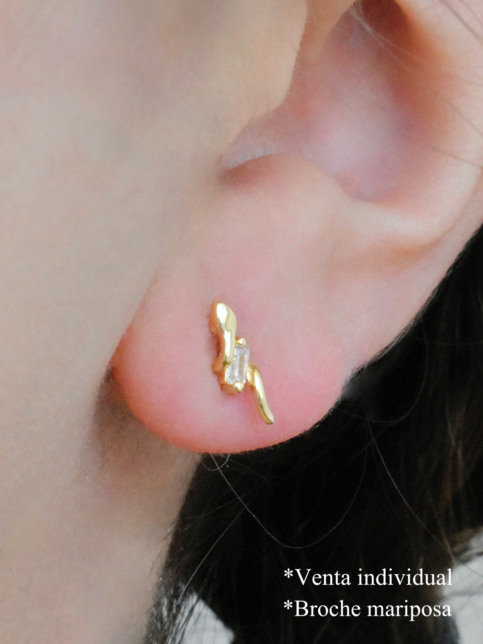 Arete piercing serpiente circonia