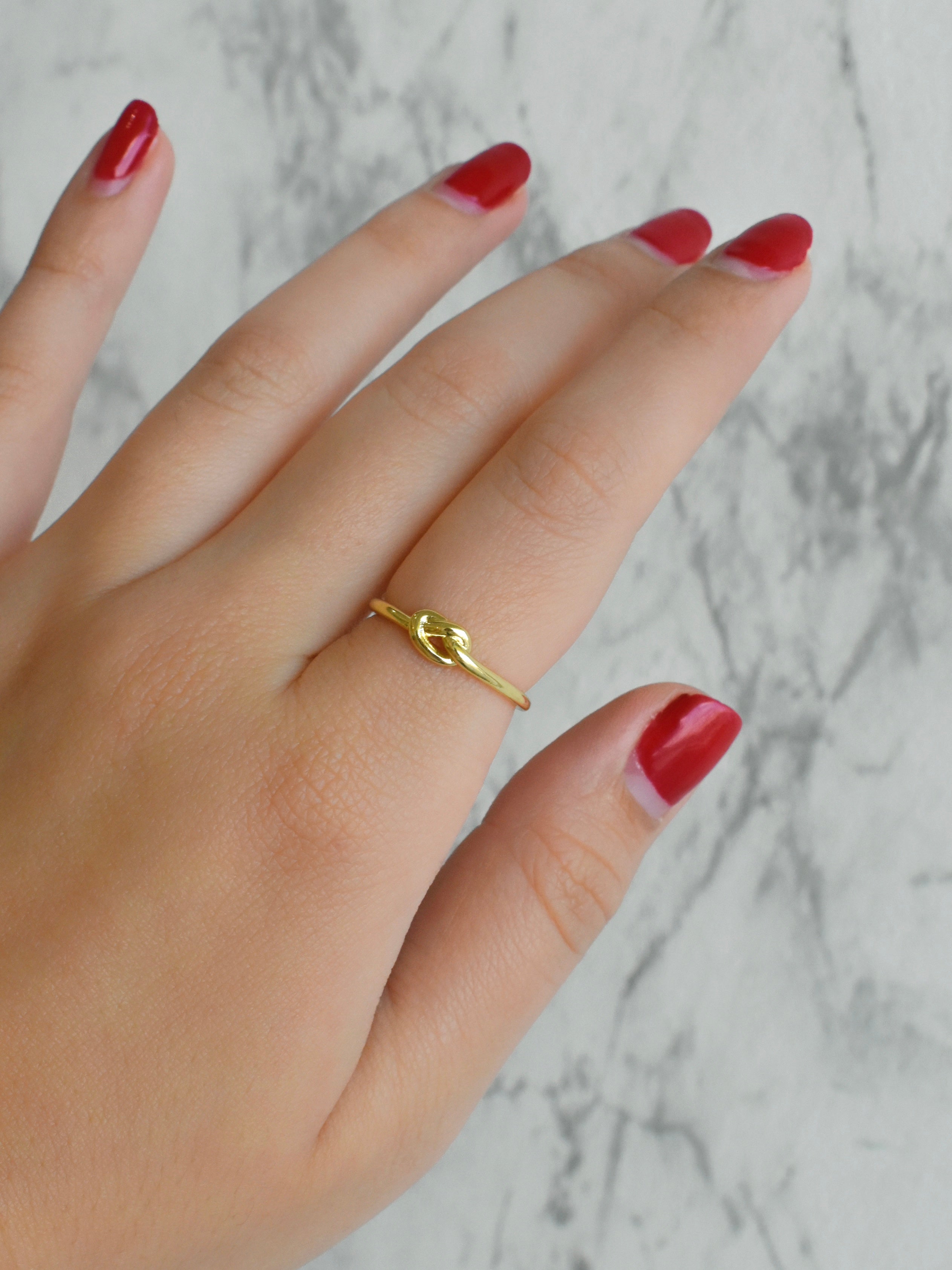 Anillo mini nudo