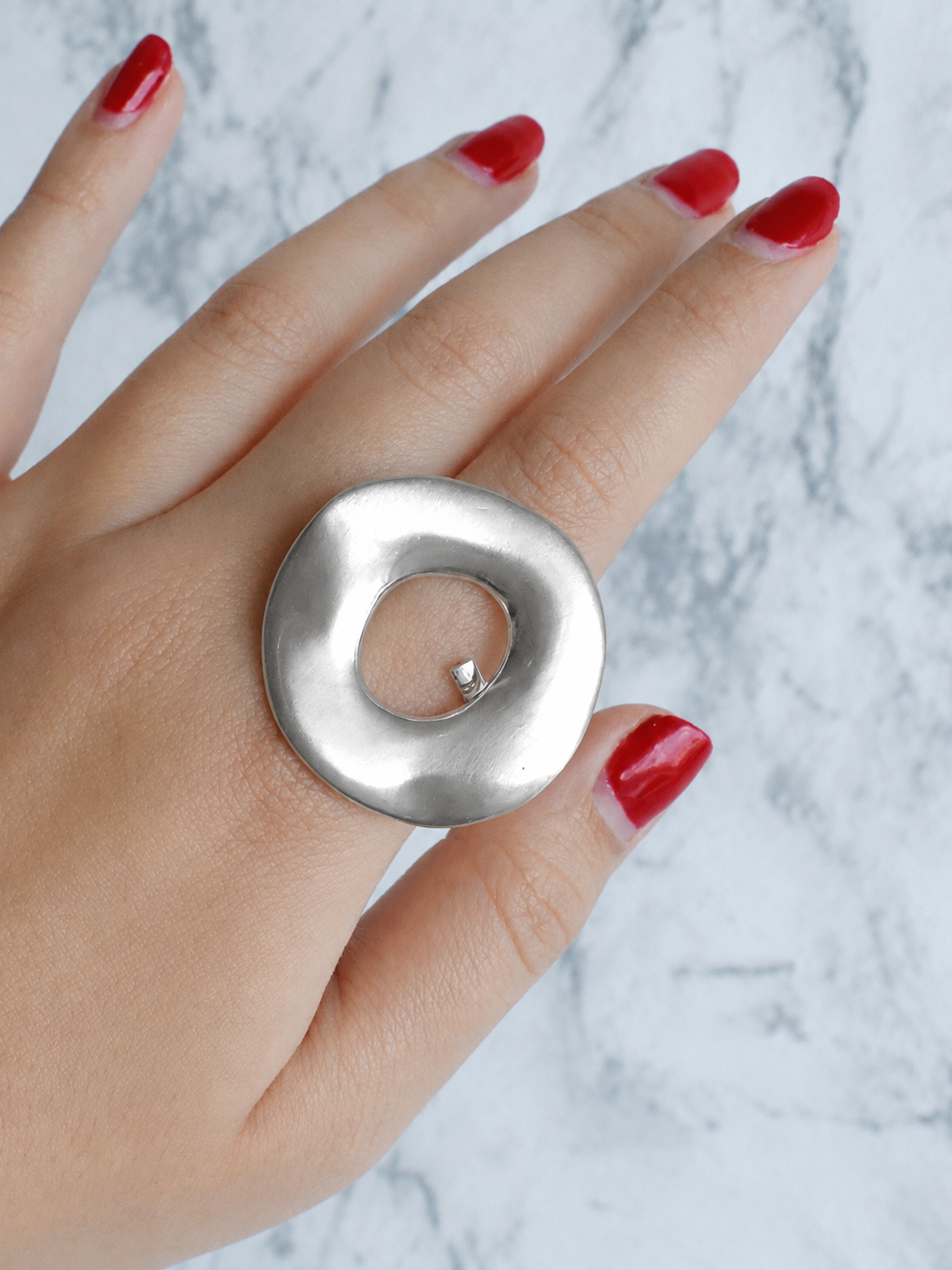 Anillo dona chunky mate (dorado o plateado)