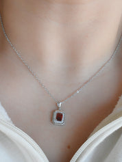 Gargantillas circonia roja