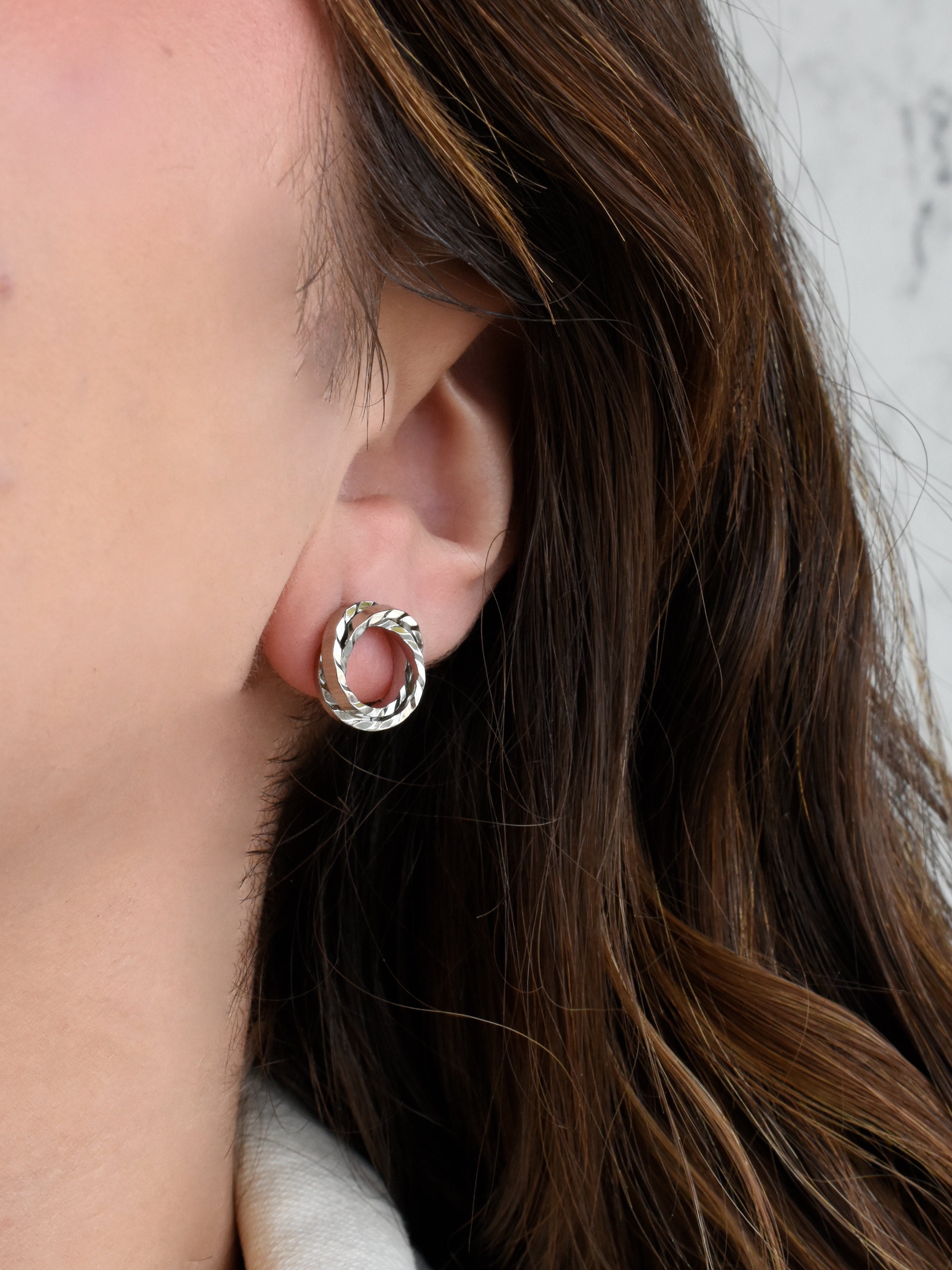 Aretes aros textura torsal