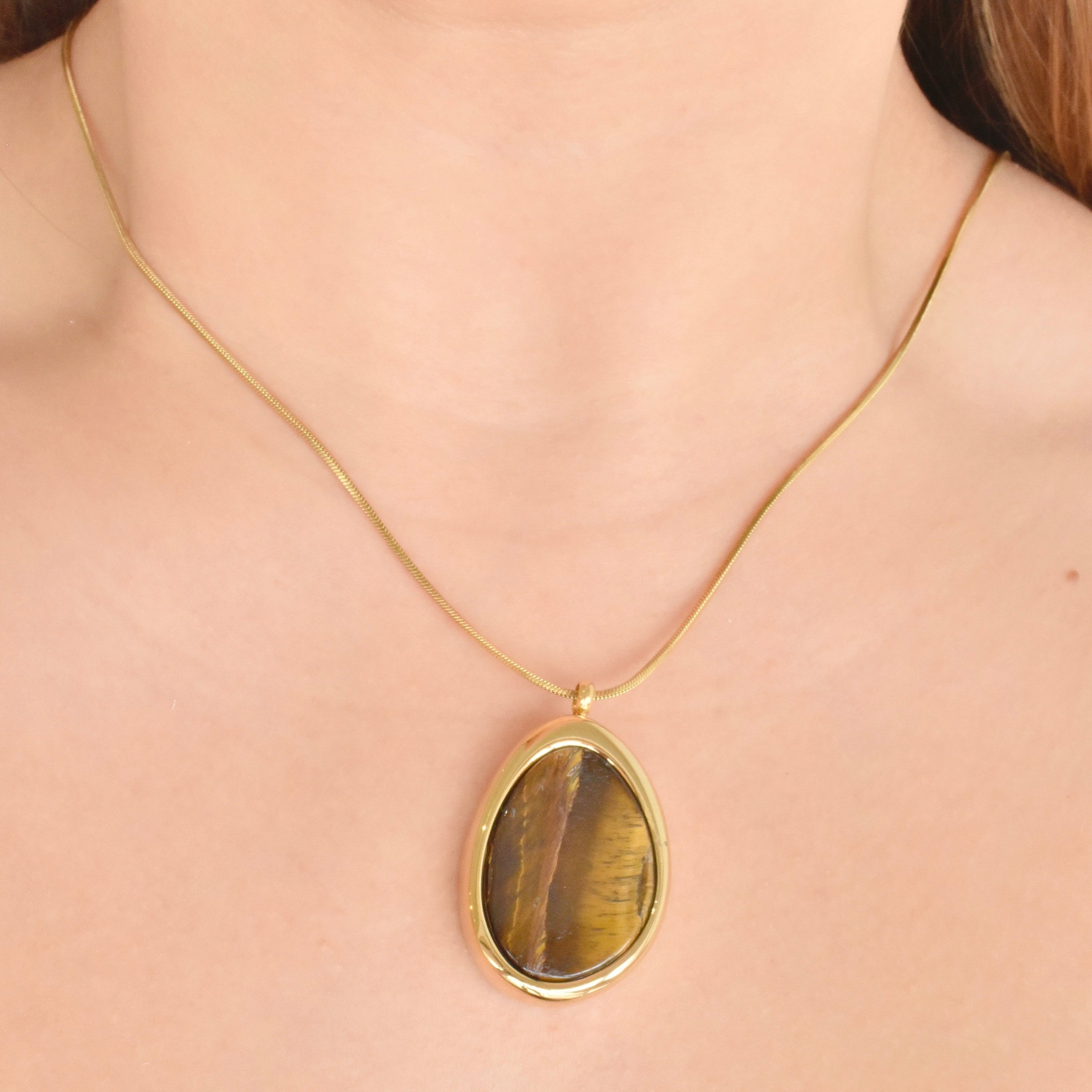 Collar largo piedra ojo de tigre
