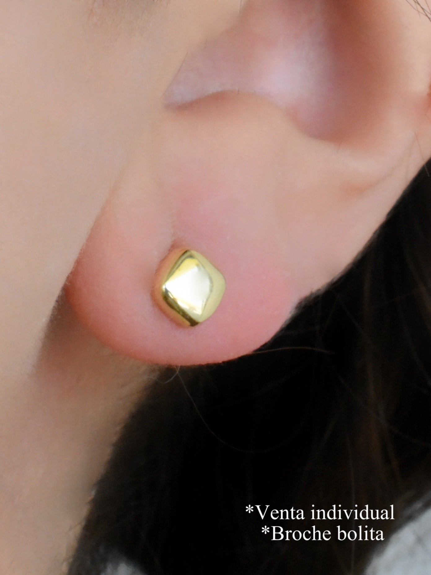 Arete piercing cuadro liso