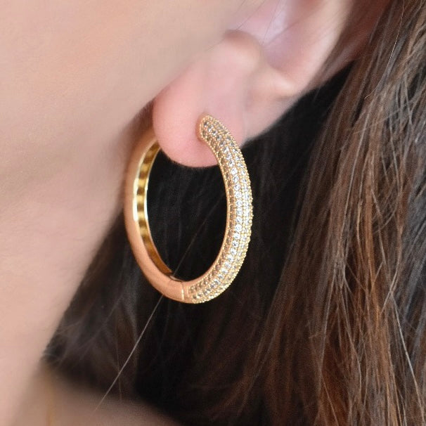 Arete circonias corazones