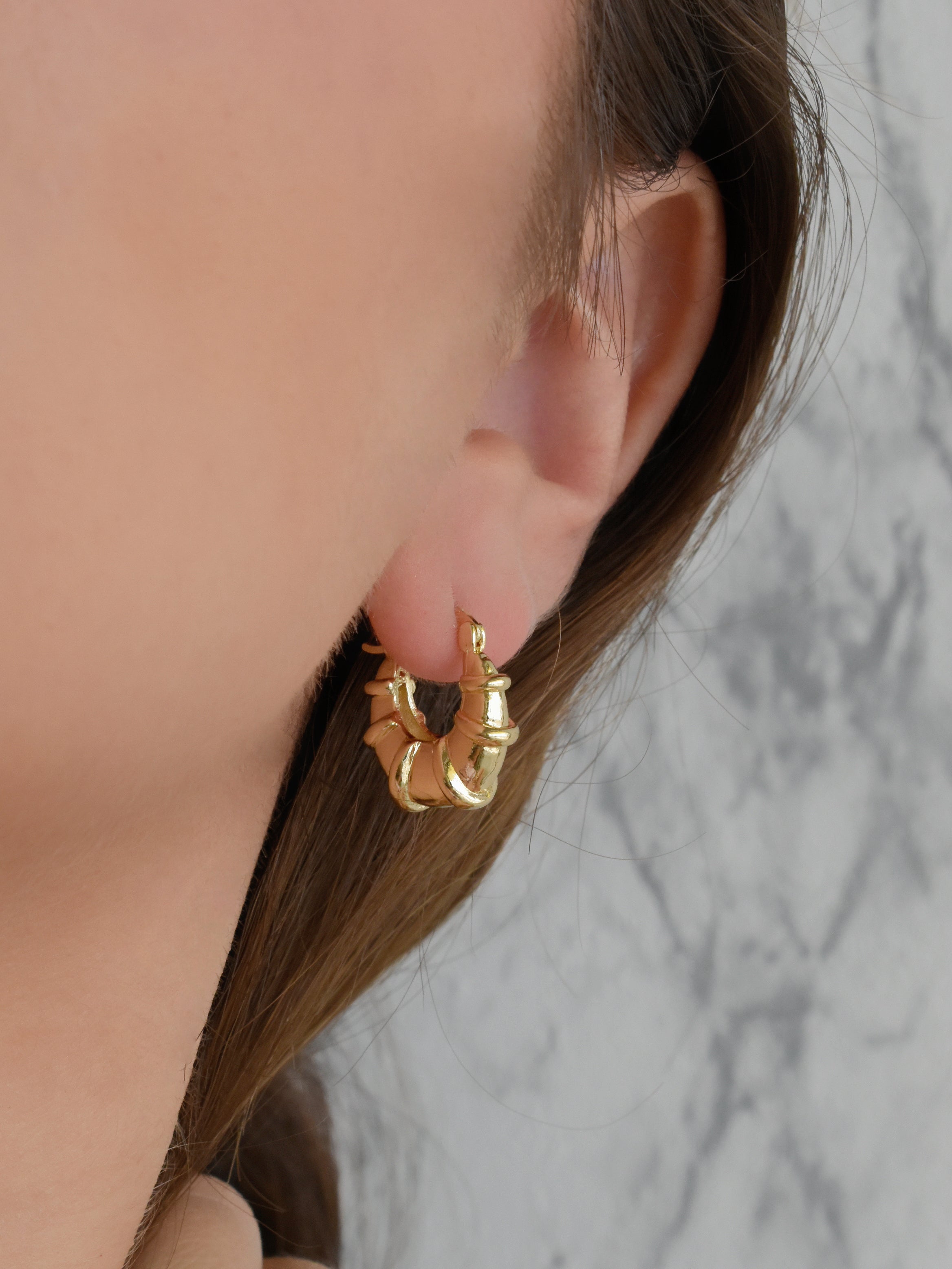 Arete mini arracada croissant