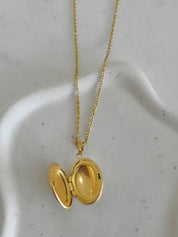 Gargantilla relicario ovalado