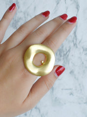 Anillo dona chunky mate (dorado o plateado)