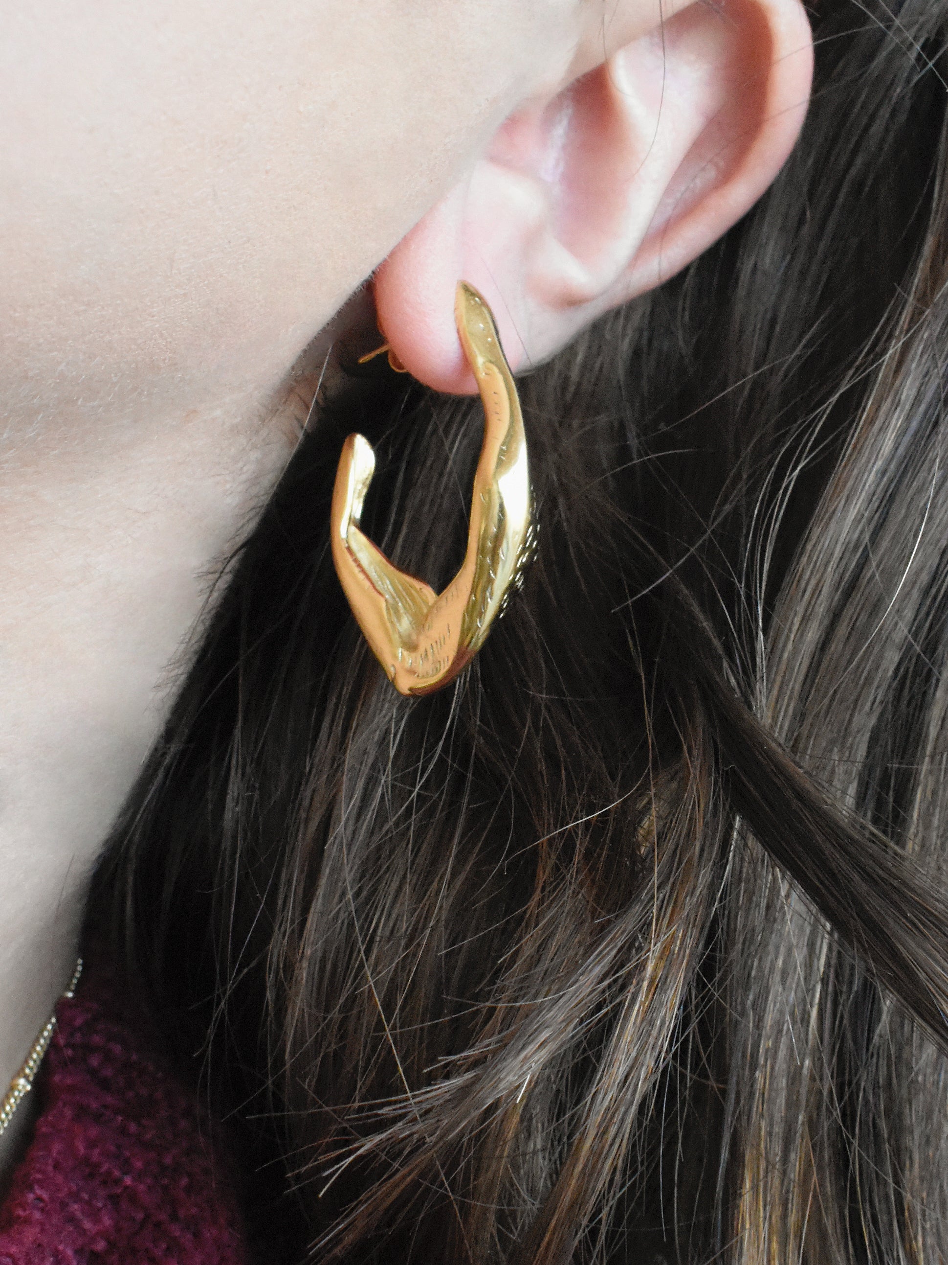 Aretes chunky con textura