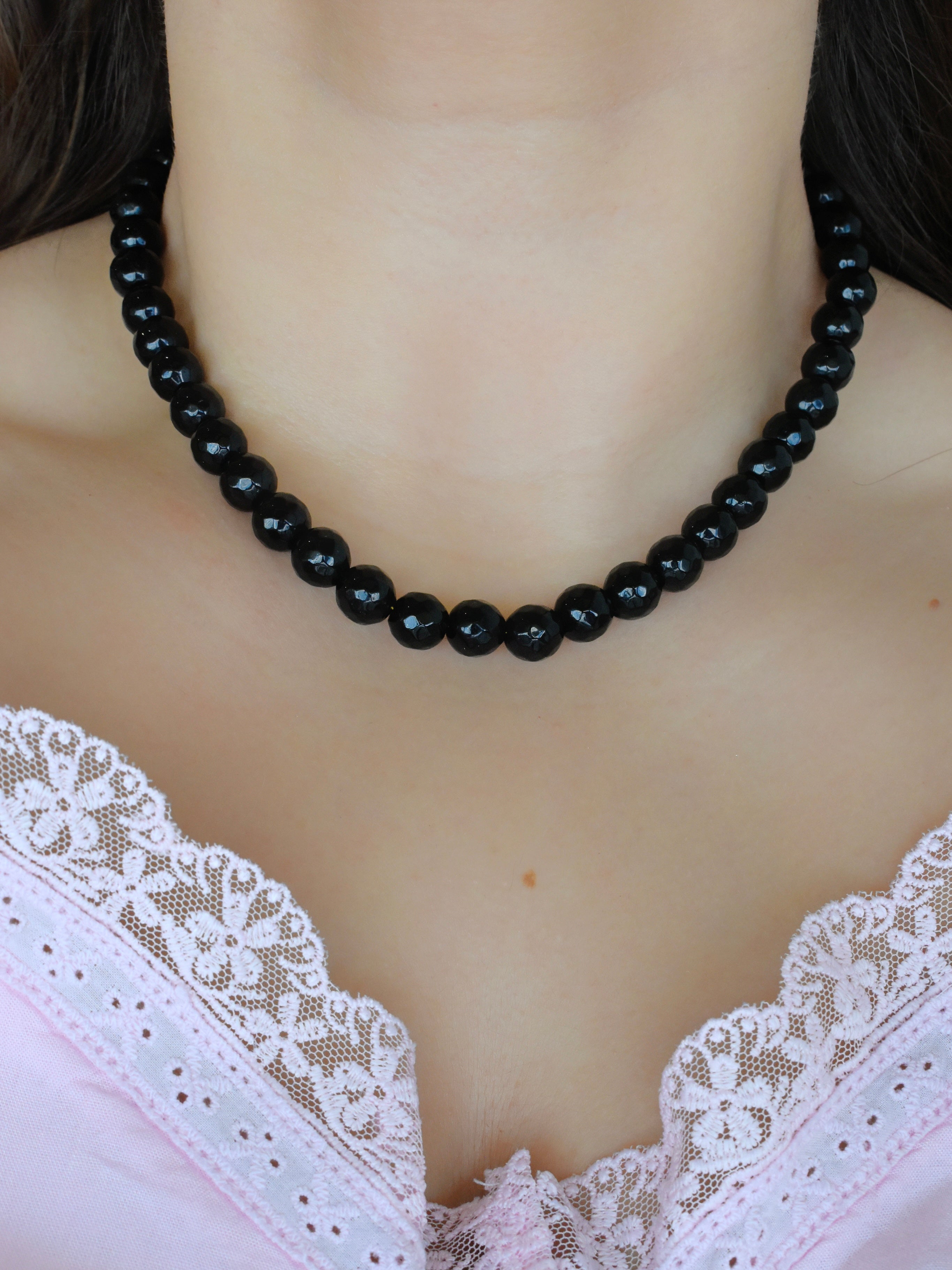 Collar bola piedra natural (gris, lila, negra, rosa)