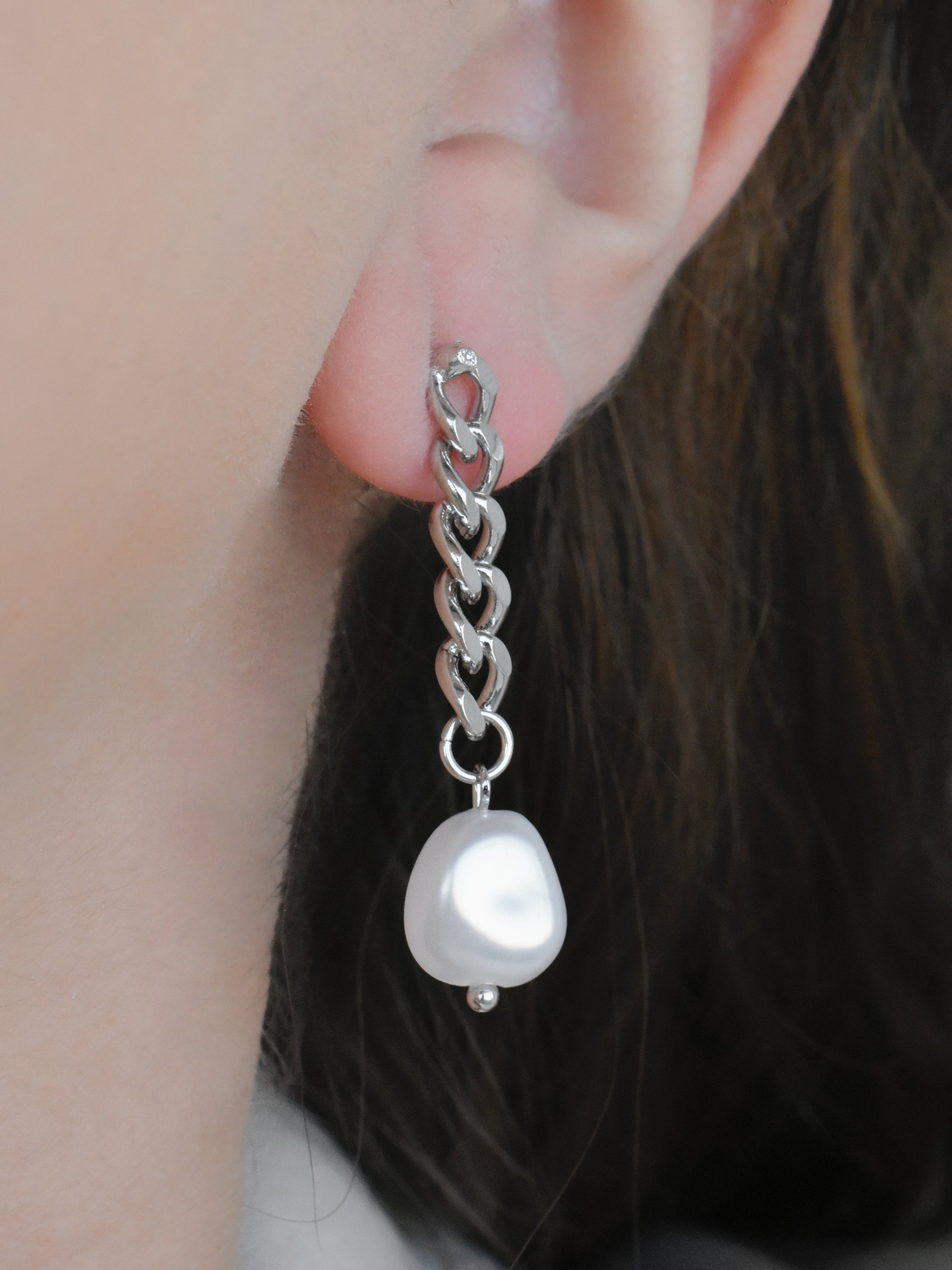 Aretes cadena con perla