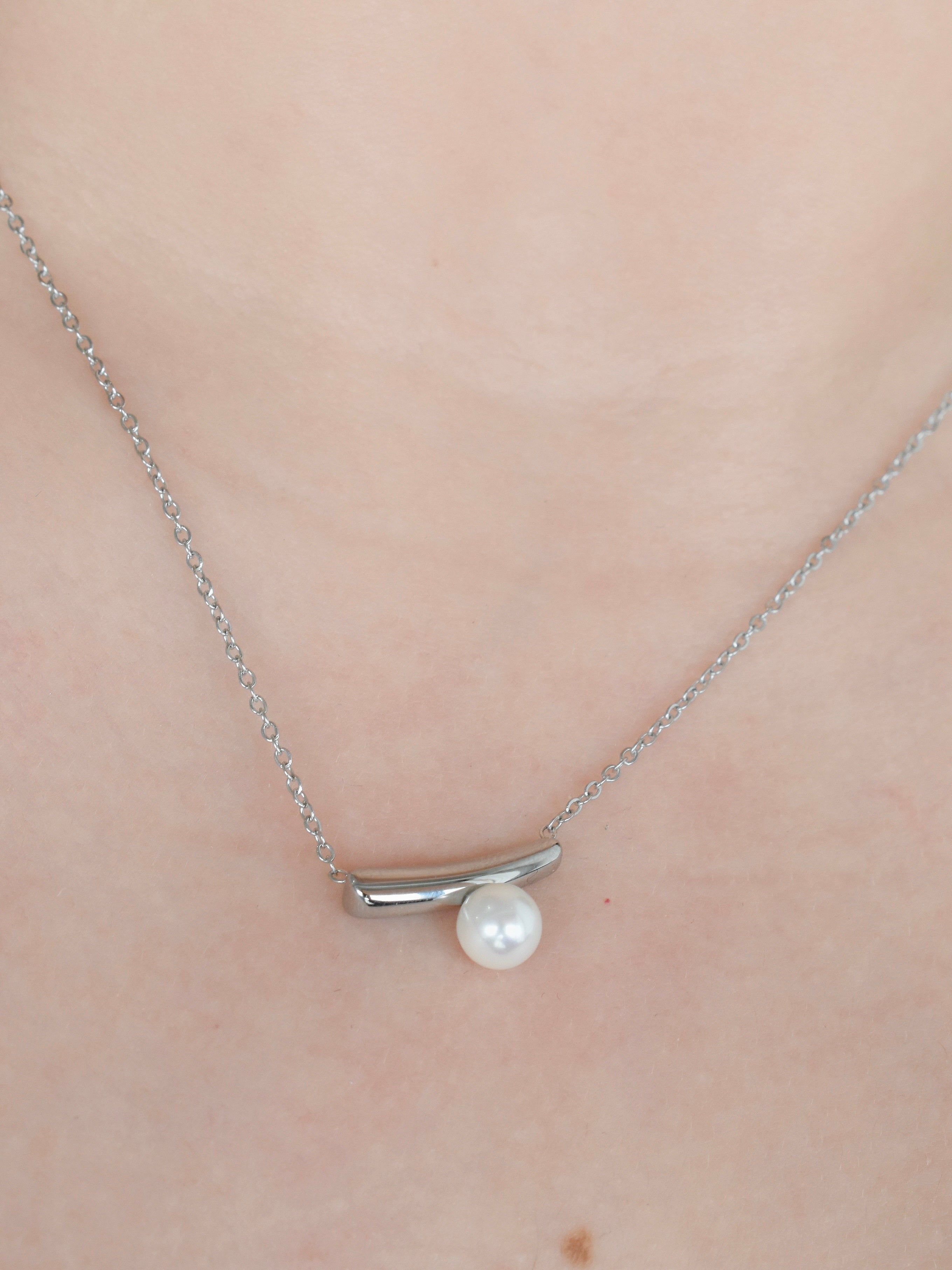 Gargantilla barra perlita