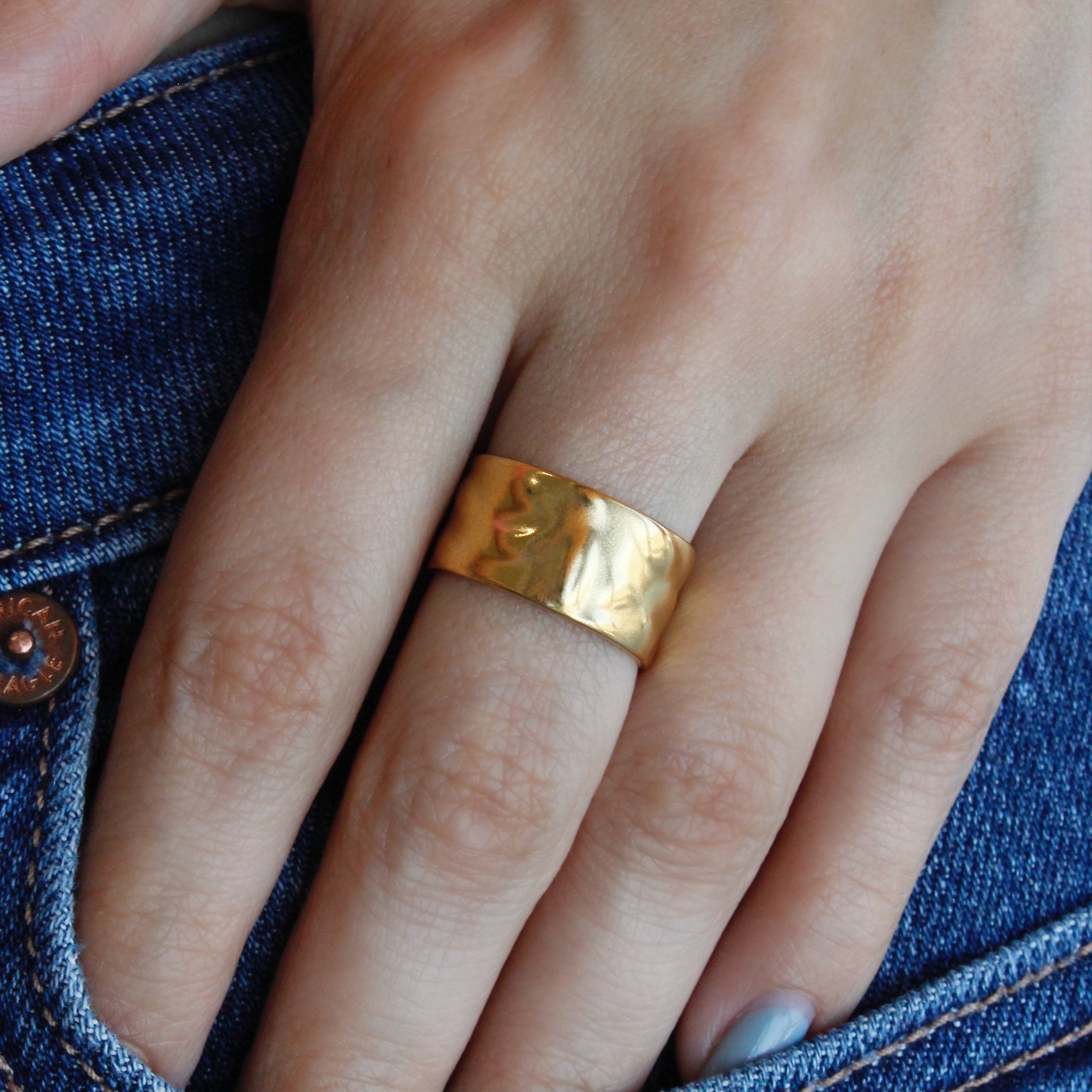 Anillo chunky martillado