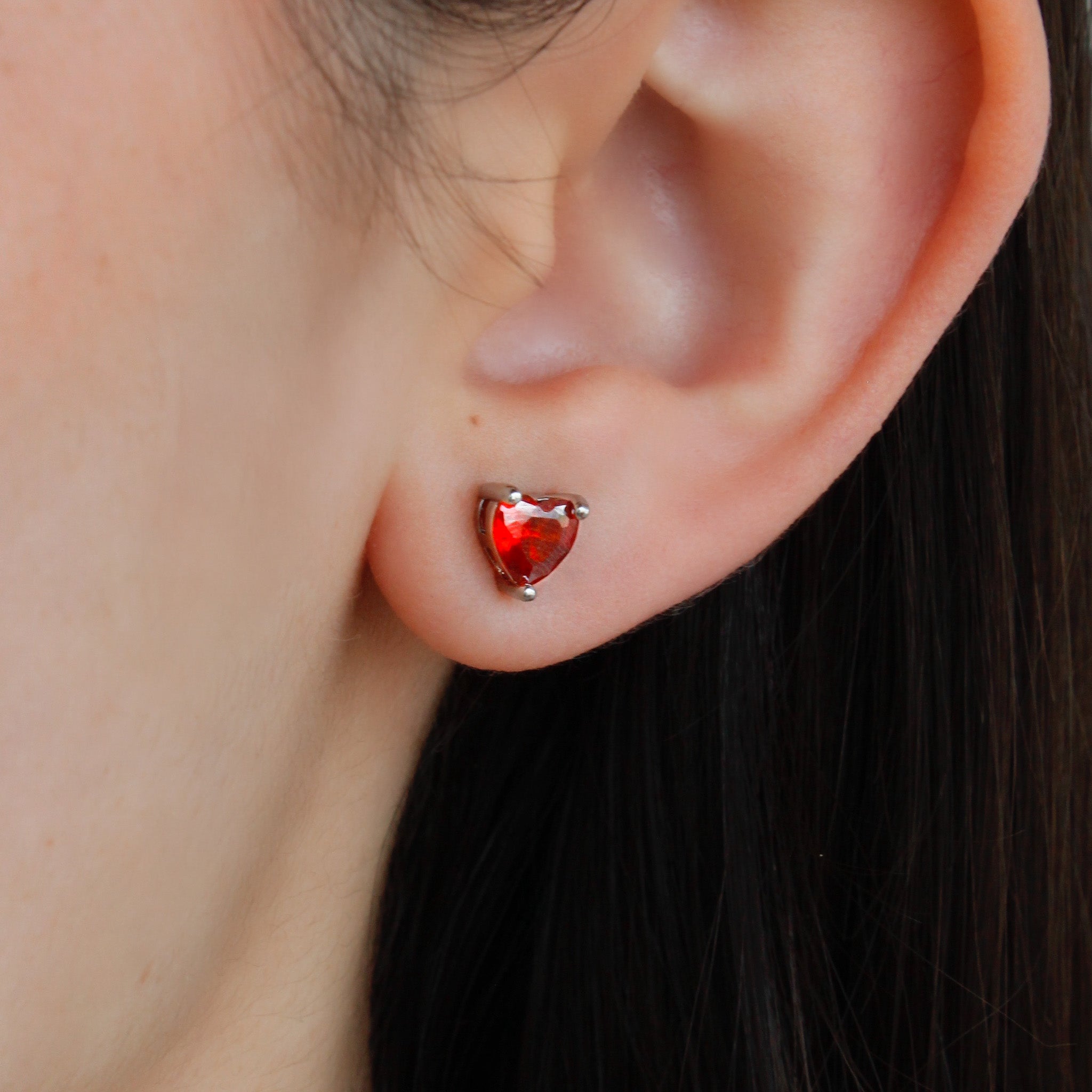 Aretes corazón rojo mini (dorado y plateado)