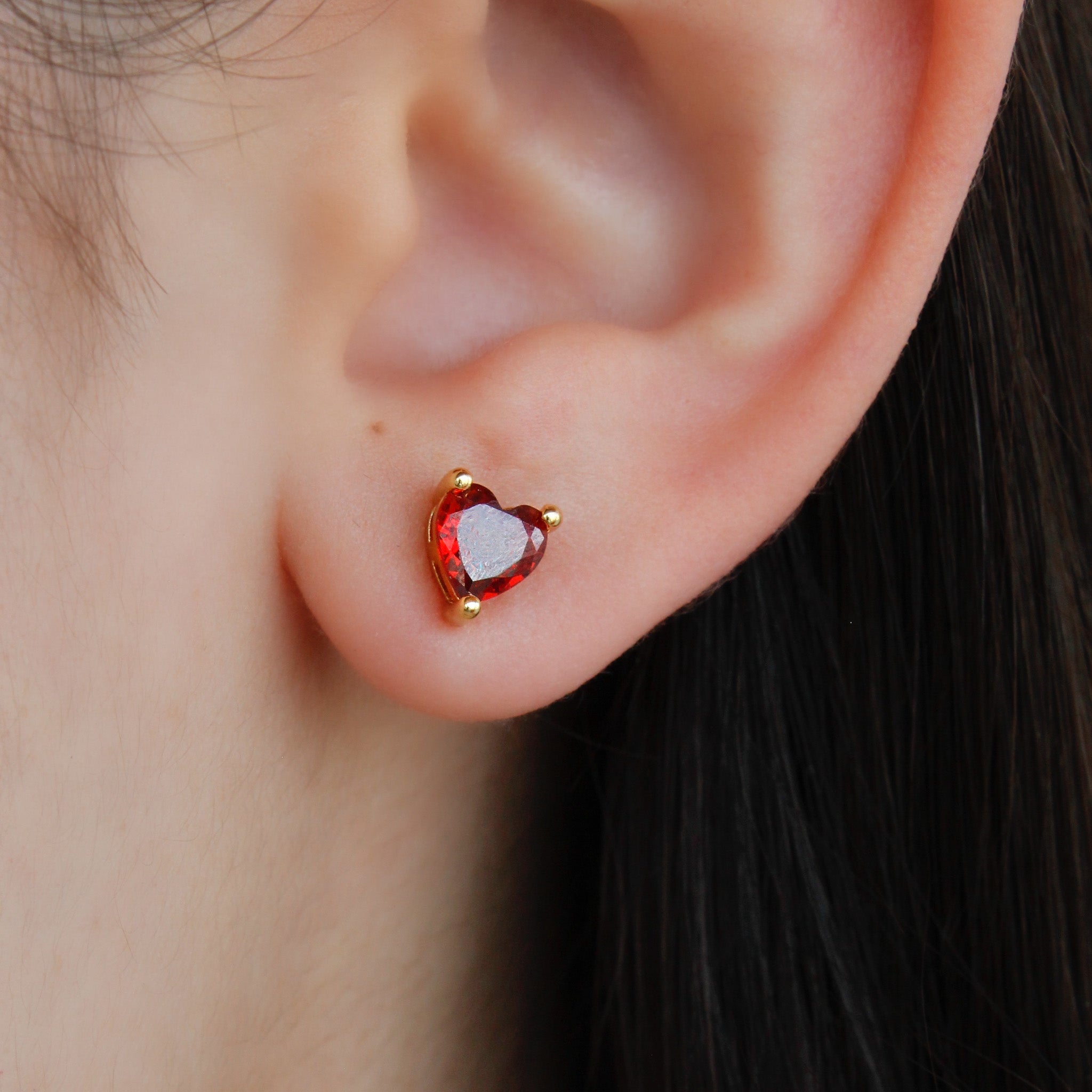 Aretes corazón rojo mini (dorado y plateado)