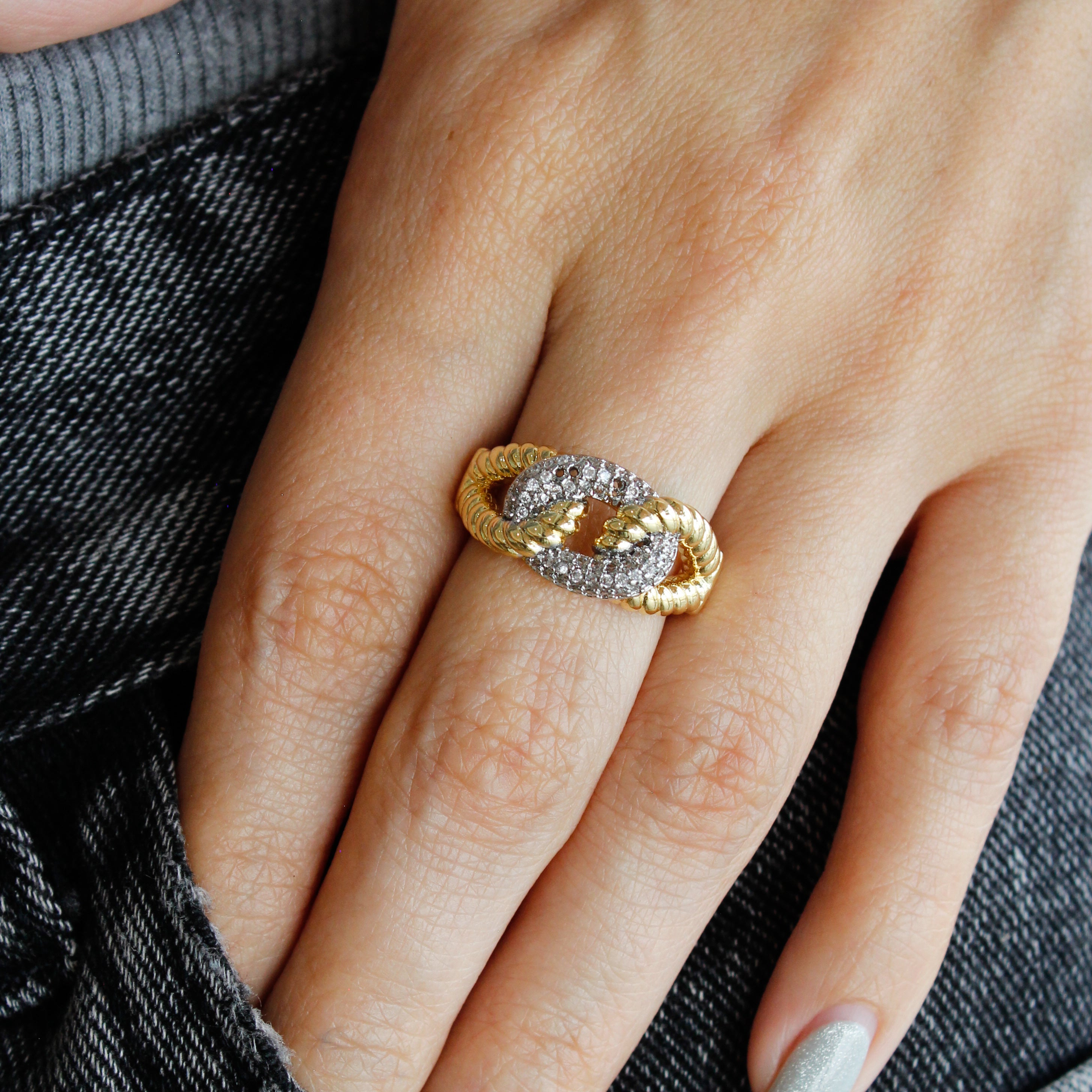 Anillo eslabones lisos y pave