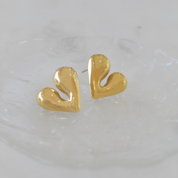 Aretes mini corazón chunky