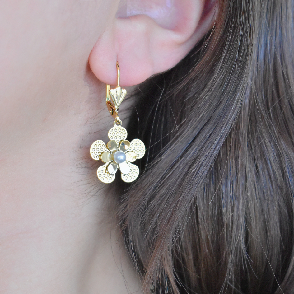 Arete flor con perla