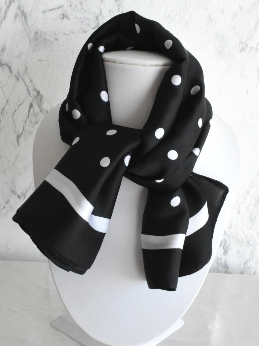 Pañuelo negro polka dots blancos